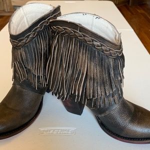 Freebird by Steven Tonto in Stone